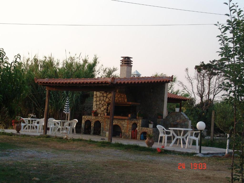 Terpsichore Apartments Kyparissia Eksteriør billede